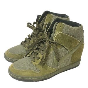Nike‎ Dunk Sky Hi Womens Size 6.5 High Forest Green Black Hidden Wedge Sneaker